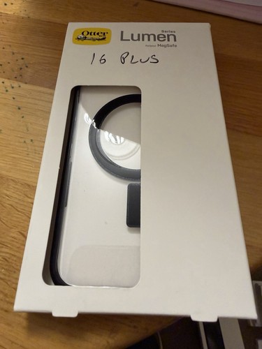 Apple phone plus magsafe - i,